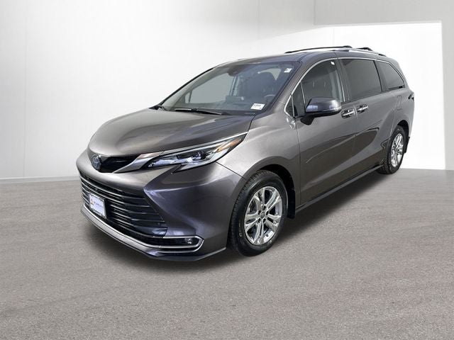 2023 Toyota Sienna Platinum 7 Passenger