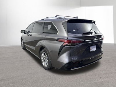 2023 Toyota Sienna Platinum 7 Passenger