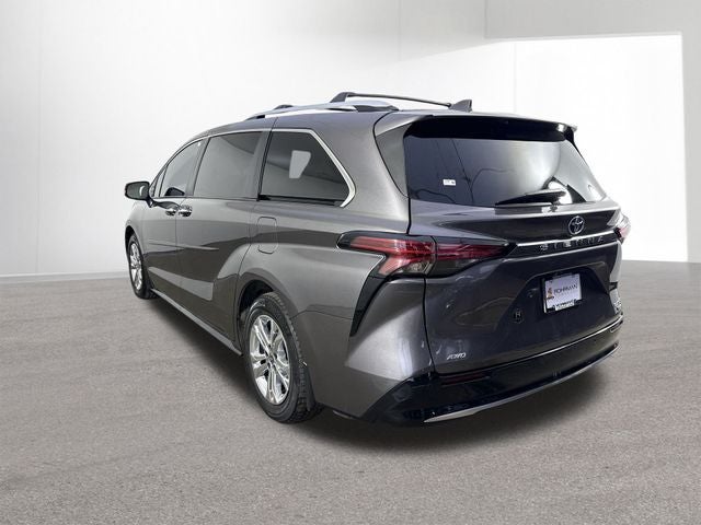 2023 Toyota Sienna Platinum 7 Passenger