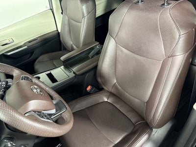 2022 Toyota Sienna Platinum 7 Passenger