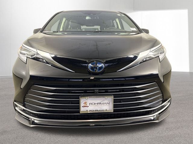 2022 Toyota Sienna Platinum 7 Passenger