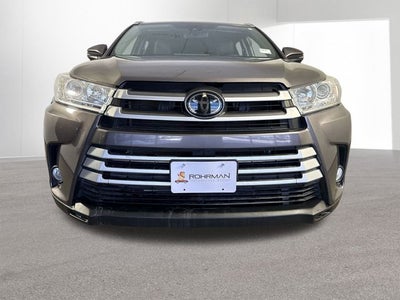 2019 Toyota Highlander SE