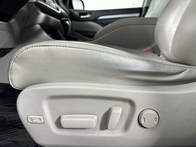 2018 Toyota Highlander SE