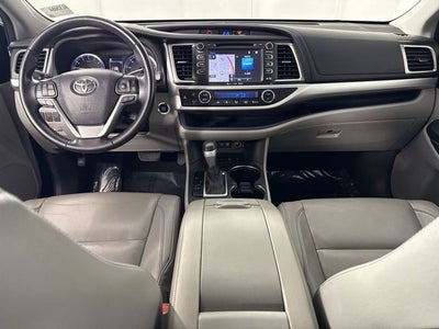 2018 Toyota Highlander SE