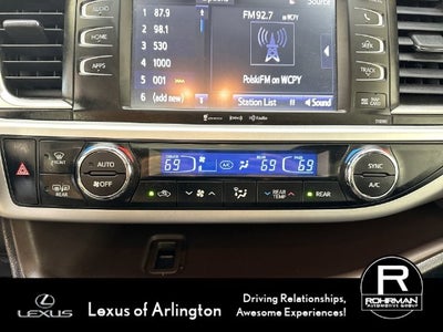 2019 Toyota Highlander SE