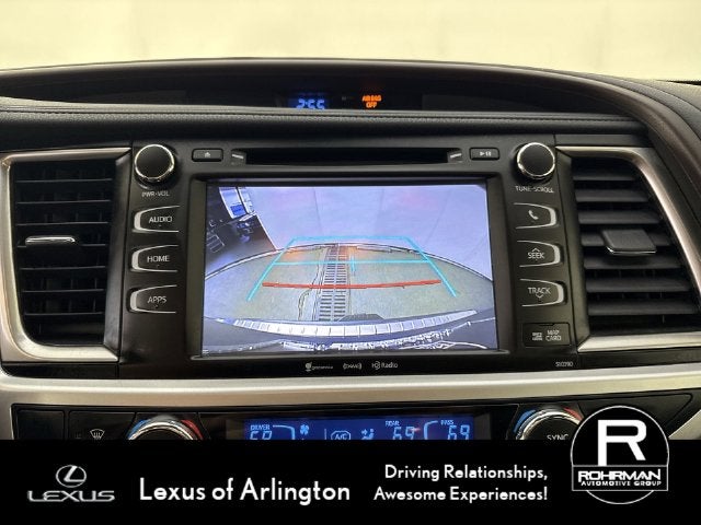 2019 Toyota Highlander SE