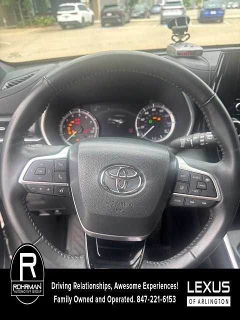 2024 Toyota Highlander LE
