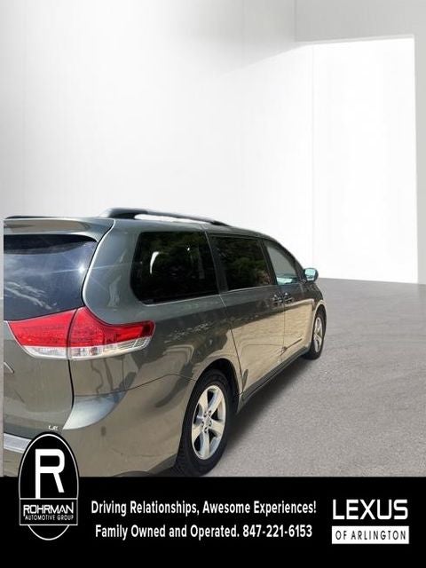 2011 Toyota Sienna LE AAS
