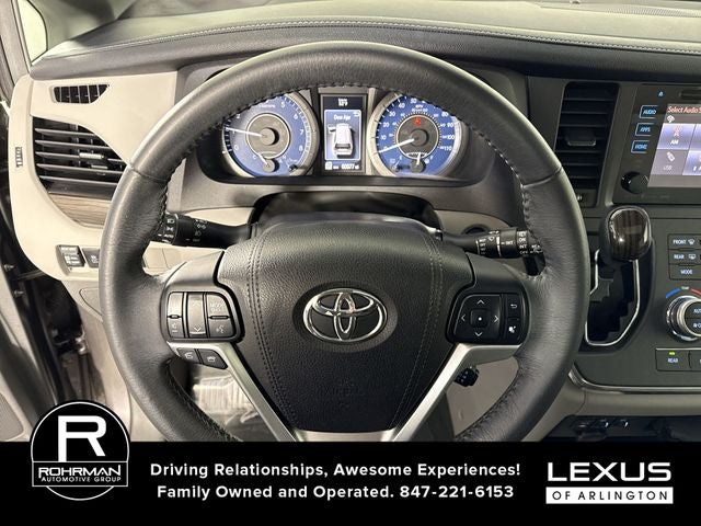 2017 Toyota Sienna XLE 7 Passenger