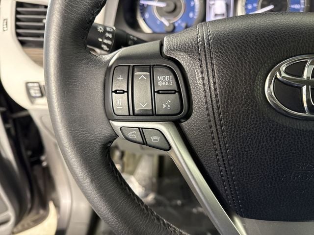2017 Toyota Sienna XLE 7 Passenger