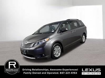 2017 Toyota Sienna XLE 7 Passenger