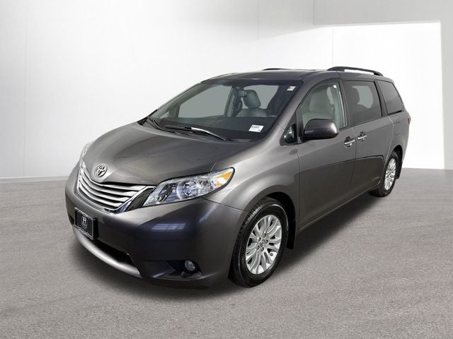 2017 Toyota Sienna XLE 7 Passenger