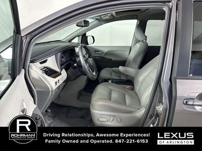 2017 Toyota Sienna XLE 7 Passenger