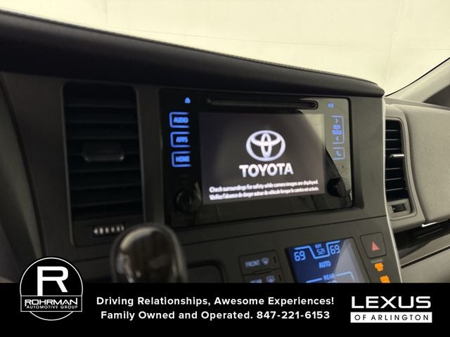 2017 Toyota Sienna XLE 7 Passenger