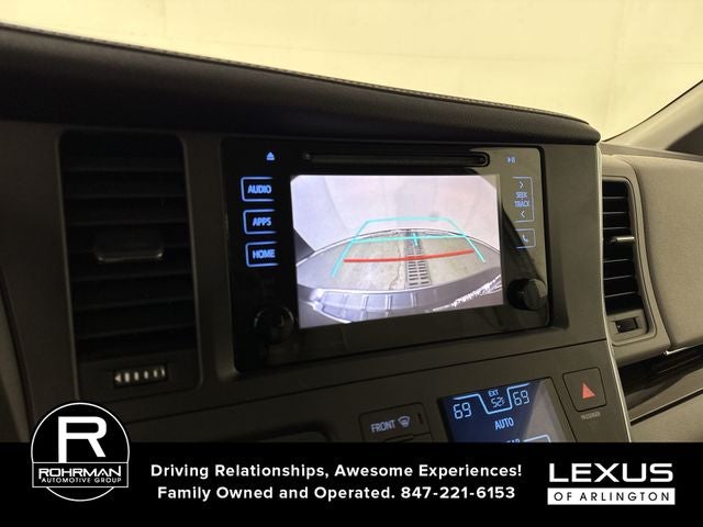 2017 Toyota Sienna XLE 7 Passenger