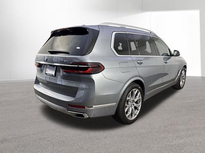 2025 BMW X7 xDrive40i