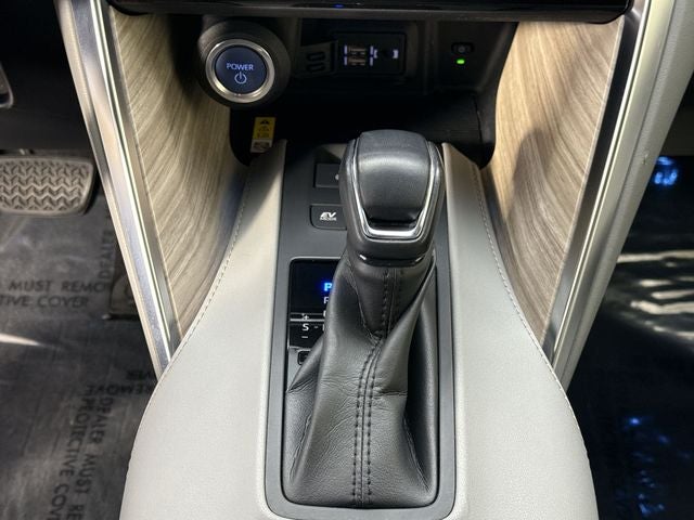 2021 Toyota Venza LE