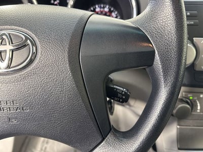 2010 Toyota Highlander Base