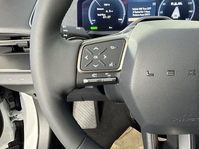 2026 Lexus ES ES 350e Premium
