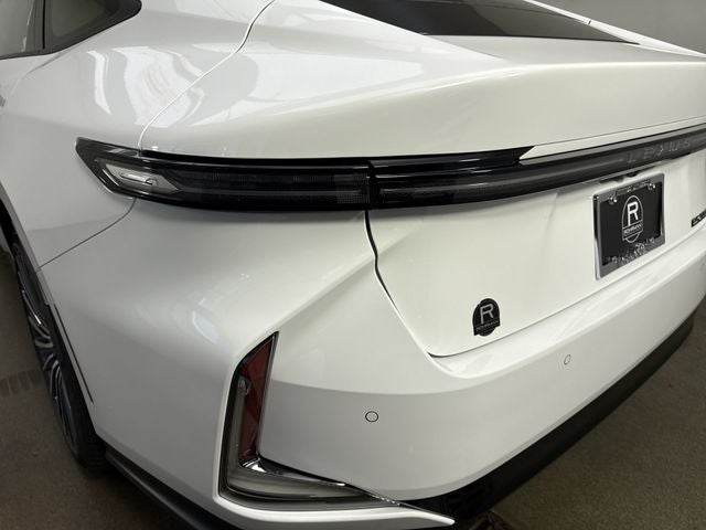 2026 Lexus ES ES 350e Premium