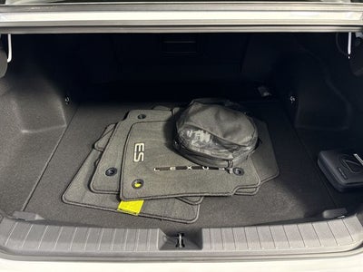 2026 Lexus ES 500e ES 500e Luxury