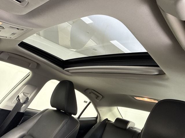 2016 Lexus IS 4dr Sdn AWD