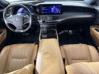 2023 Lexus LS 500h AWD