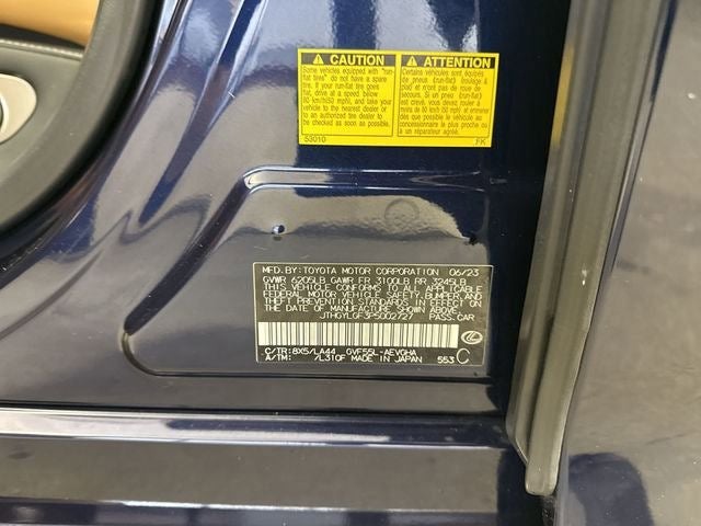 2023 Lexus LS 500h AWD