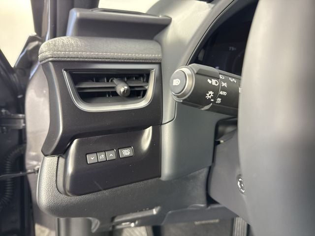 2026 Lexus UX 300h PREMIUM AWD