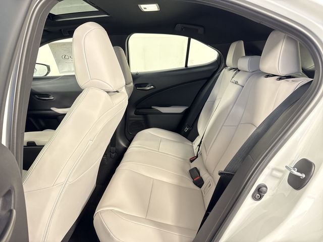 2026 Lexus UX 300h PREMIUM AWD