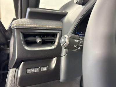 2026 Lexus UX PREMIUM AWD