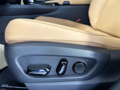 2026 Lexus UX PREMIUM AWD