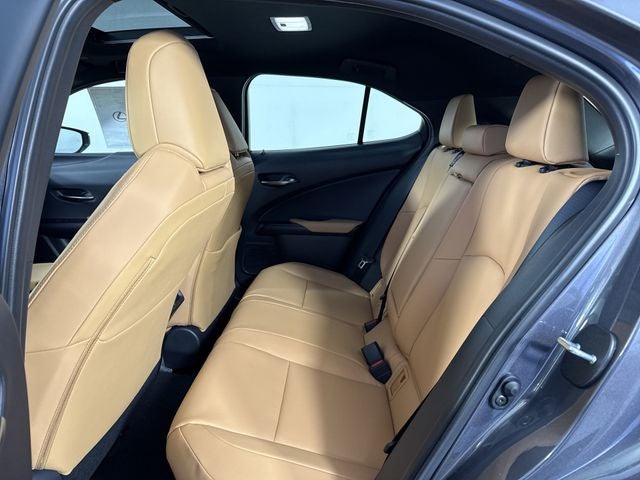 2026 Lexus UX PREMIUM AWD