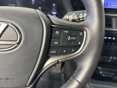2025 Lexus UX UX 300h F SPORT Design