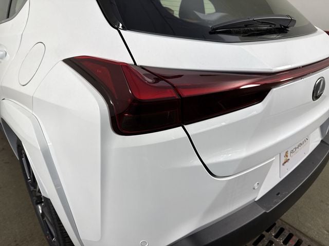 2026 Lexus UX PREMIUM AWD