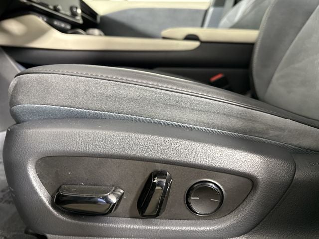 2023 Lexus RZ 450e AWD LUXURY