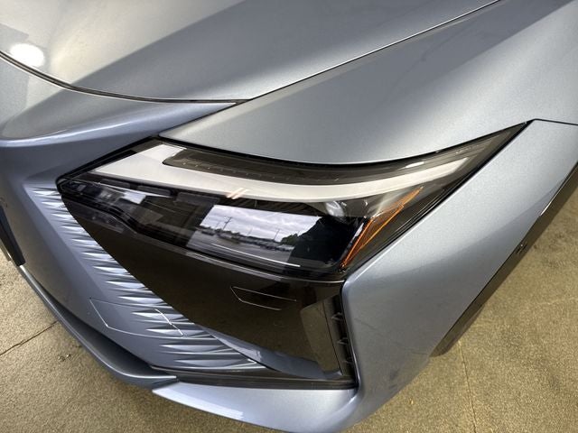2023 Lexus RZ 450e RZ 450e Luxury