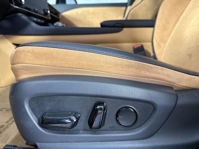 2023 Lexus RZ 450e RZ 450e Luxury