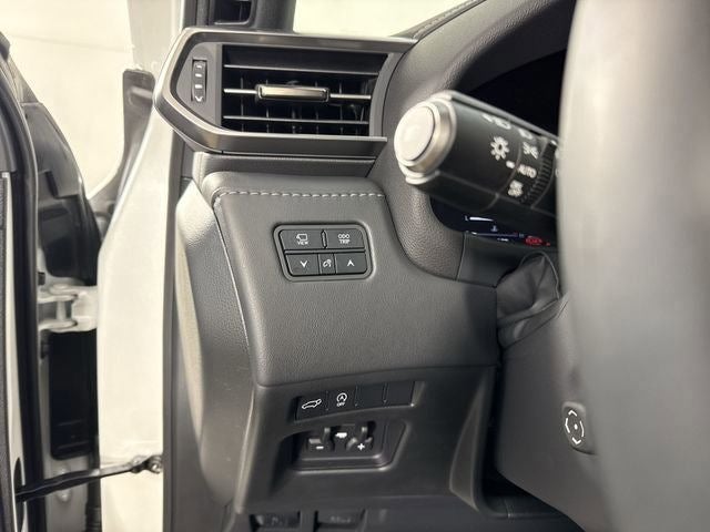 2025 Lexus LX 600 LX 600 Premium