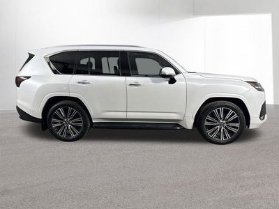 2024 Lexus LX 600 LUXURY