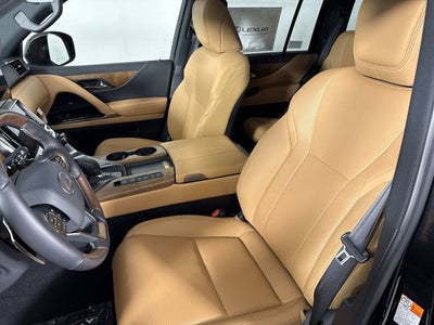 2025 Lexus LX 700h Luxury