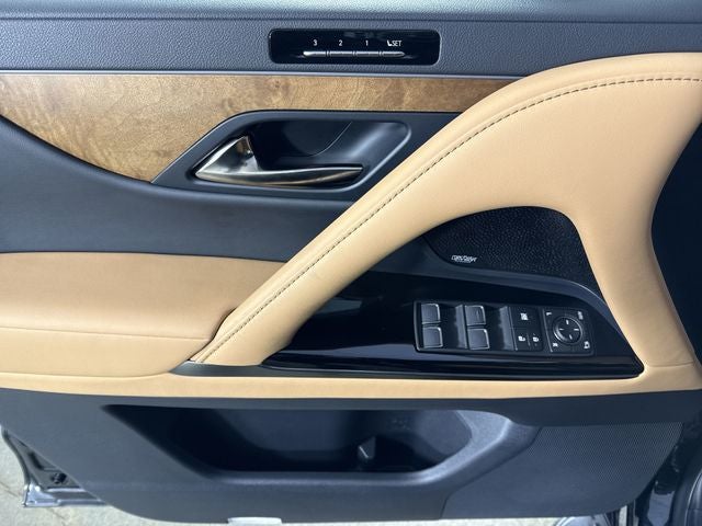 2025 Lexus LX 700h Luxury