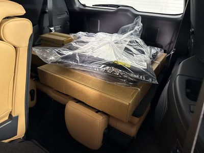 2025 Lexus LX 700h Luxury