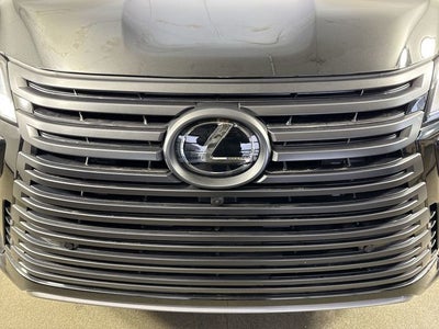 2025 Lexus LX 700h Luxury
