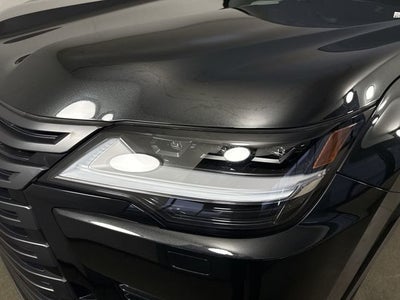 2025 Lexus LX 700h Luxury