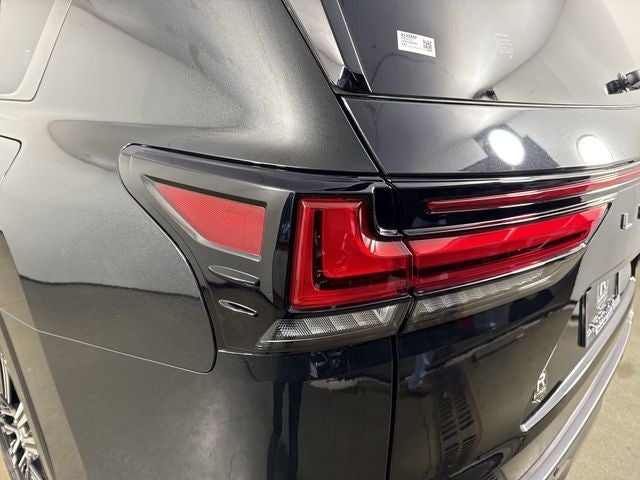 2025 Lexus LX 700h Luxury