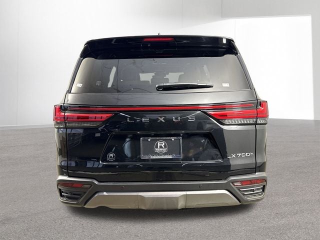 2025 Lexus LX 700h Luxury