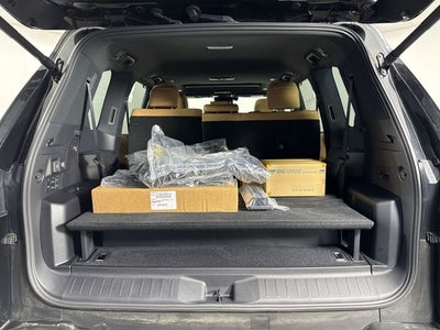 2025 Lexus LX 700h Luxury