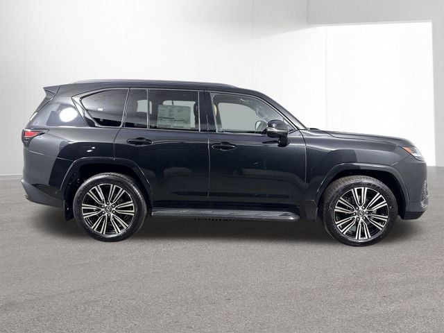 2025 Lexus LX 700h Luxury