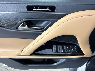 2025 Lexus LX 700h LUXURY